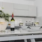 Ruby Fl8 By Homely Malta! *