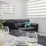 Ruby Fl8 By Homely Malta! * Ix-Xaghra ta' Barra