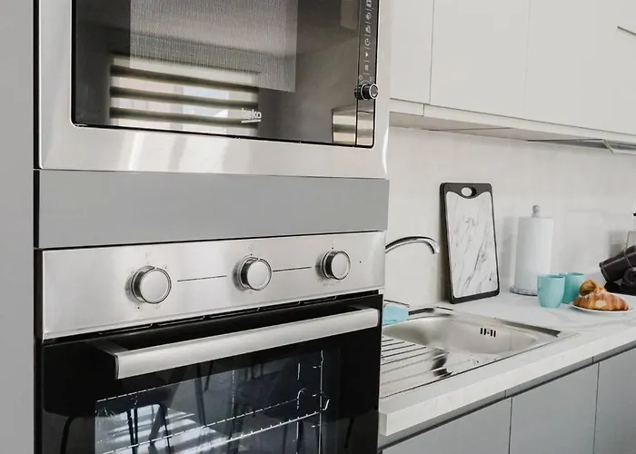 Ruby Fl8 By Homely Malta! *