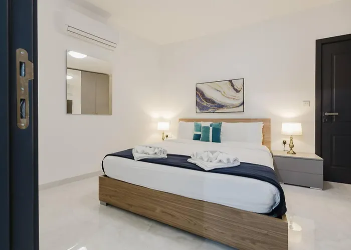 Ruby Fl8 By Homely Malta! * Ix-Xaghra ta' Barra